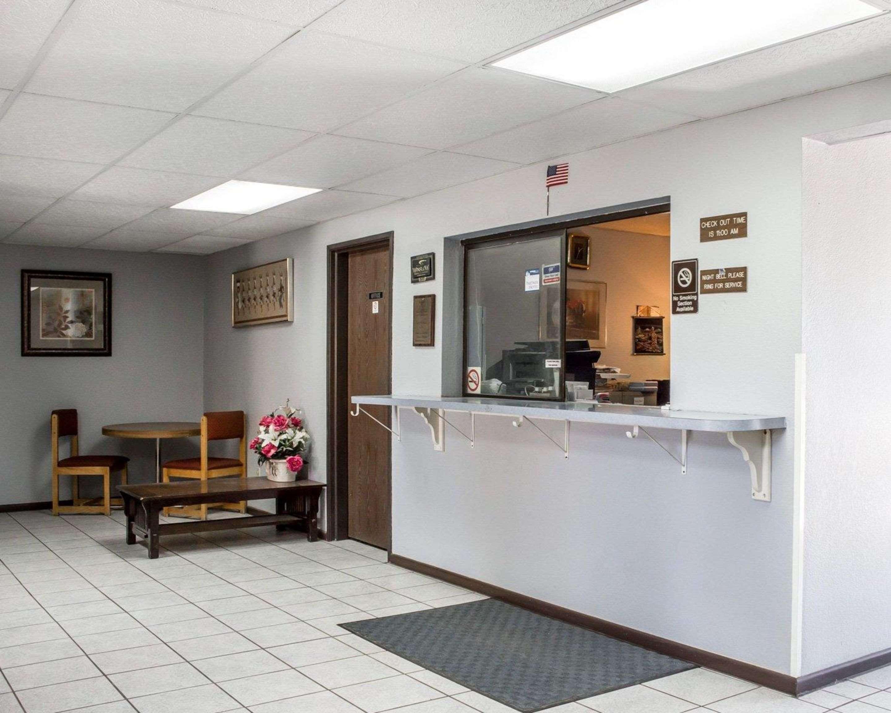 Rodeway Inn Winslow I-40 Екстериор снимка