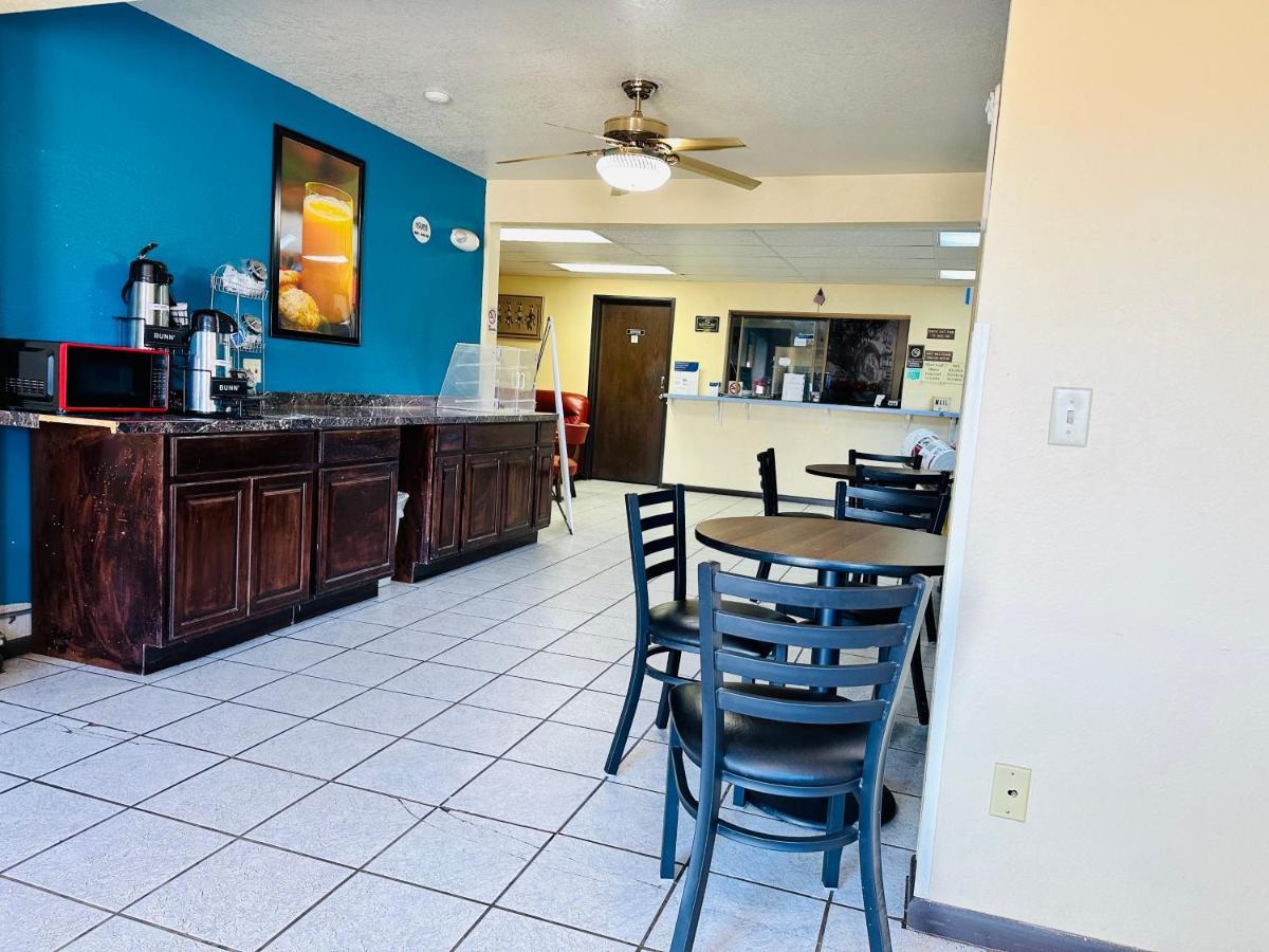 Rodeway Inn Winslow I-40 Екстериор снимка